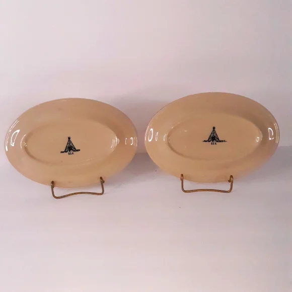 VINTAGE 40s Tepko Broken Wagon Wheel Luncheon Set - Picture 3 of 16